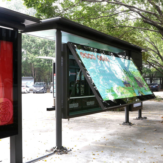 Abribus avec ÉCRAN LCD 4K HD — solution DOOH publicité digitale extérieure — MOQ 1